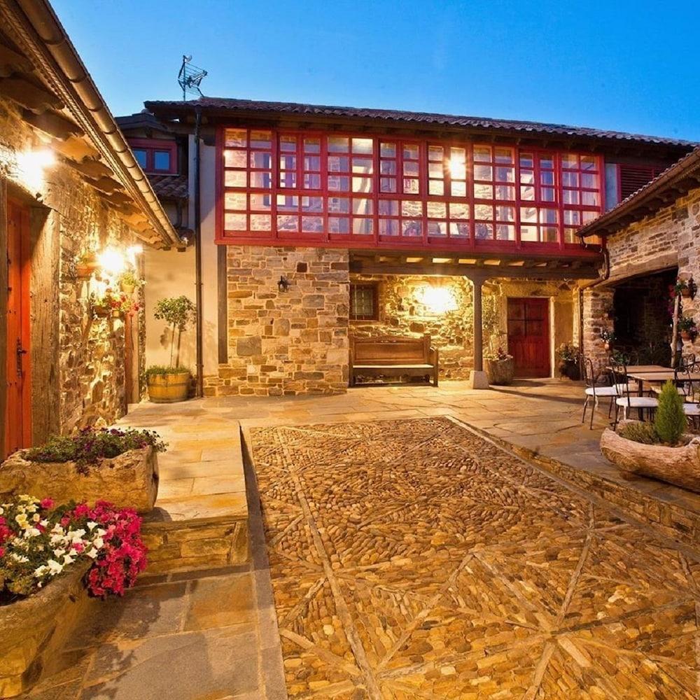 Pensjonat Via Avis Santa Catalina de Somoza Zewnętrze zdjęcie